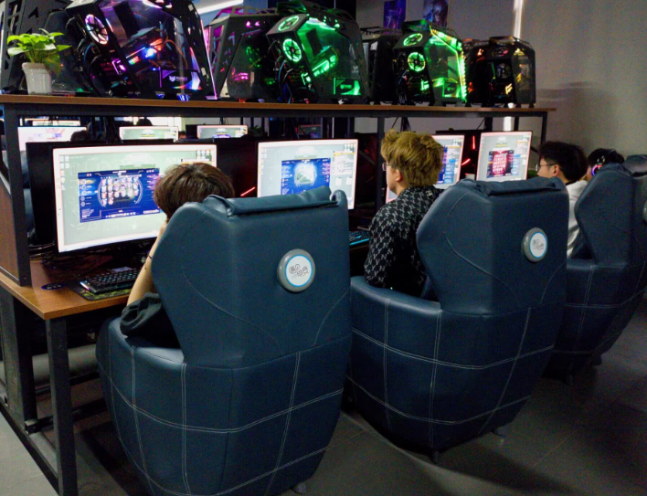 高校里的电竞专业 上课到底学啥